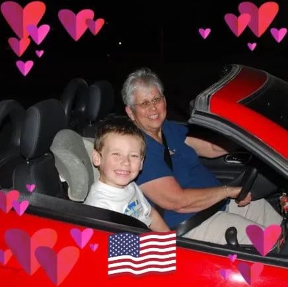 Meet your Posher, Debra - Picture 1 of 1